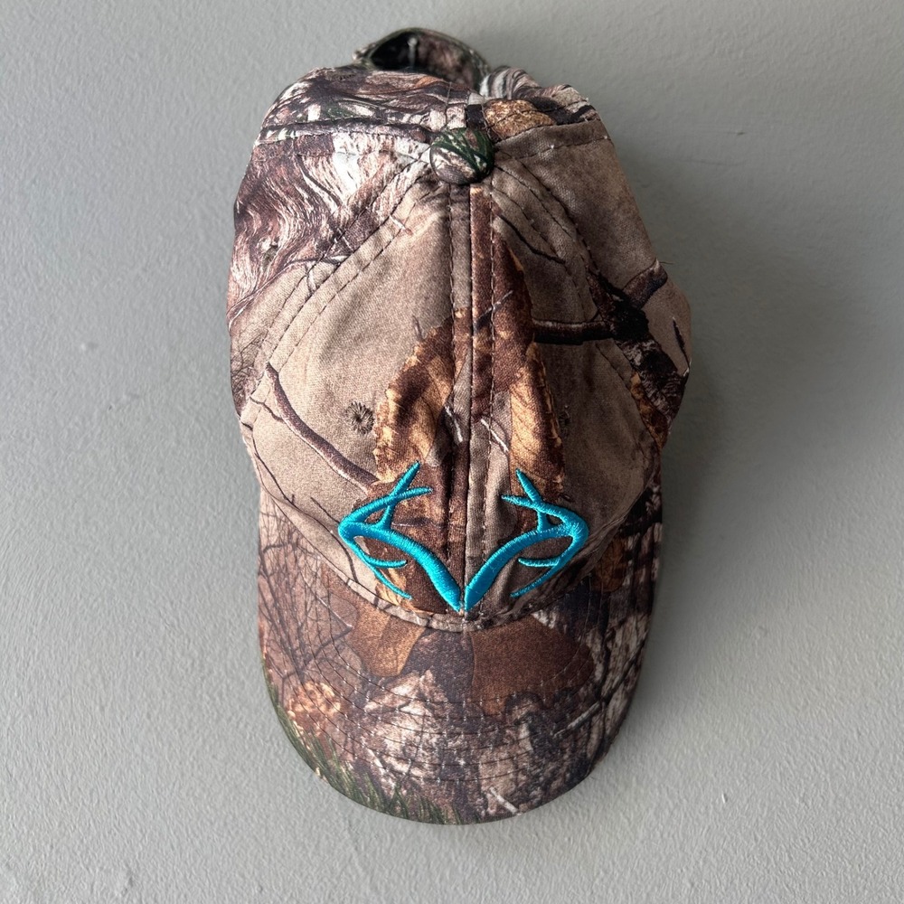 RealTree Camo Baseball Cap Outdoor Cap Men's‎ Moisture Management Teal Logo